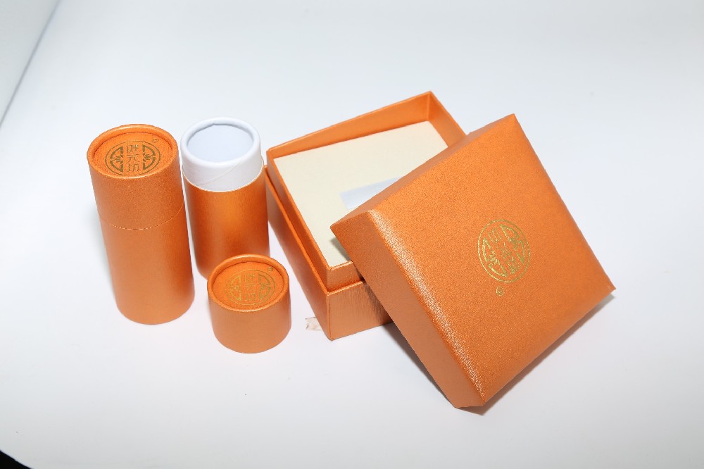 廣州包裝盒印刷廠：幫你打造獨一無二的禮品盒、食品盒和灑具盒！